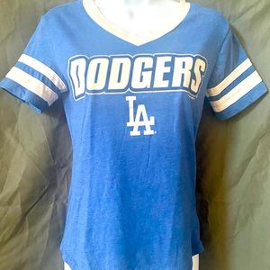 MLB Genuine Women’s Los Ángeles Dodgers T-Shirt